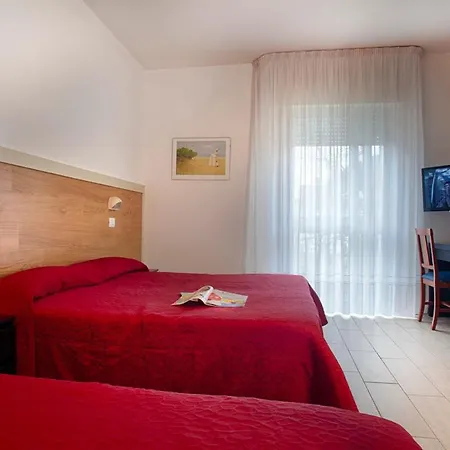 فندق Club Angelini 3*