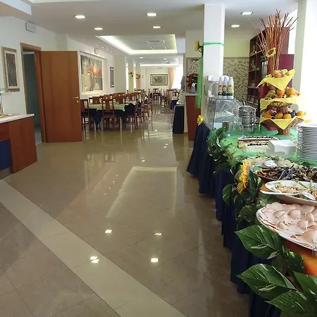 Club Angelini بيلاريا-إيجيا مارينا